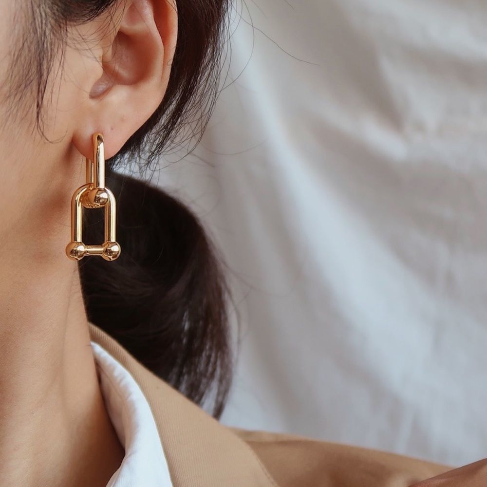 Elegant Gold Drop Earrings